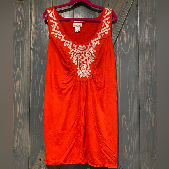 Motherhood Maternity and A Pea in the Pod: Short and Shirt Bundle Size Medium - Picture 6 of 10